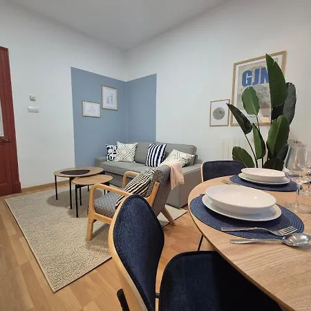 R2R - Apartamento En El Centro De Gijon - 1A140 * Gijon