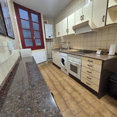Apartment R2R - Apartamento En El Centro De Gijon - 1A140