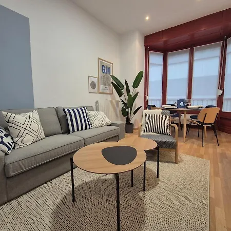 Apartment R2R - Apartamento En El Centro De Gijon - 1A140