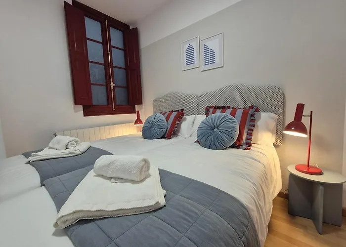 1a140 En El Centro De By R2r Consulting * Хіхон